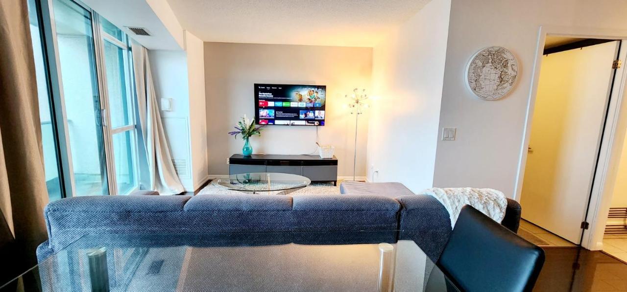 Lakefront Living Downtown Toronto - Free Parking, Gym, Indoor Pool Eksteriør bilde